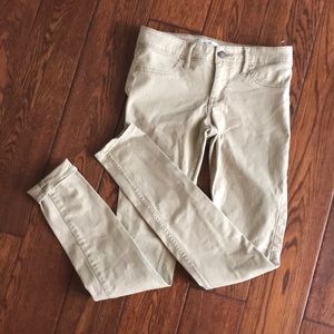 Women’s Hollister skinny khaki pants